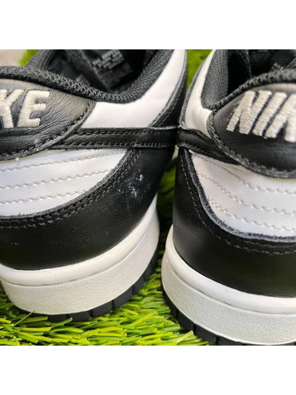 Nike Dunk Low Retro Boys Size 6Y White Black Athletic Leather Shoes Sneakers
